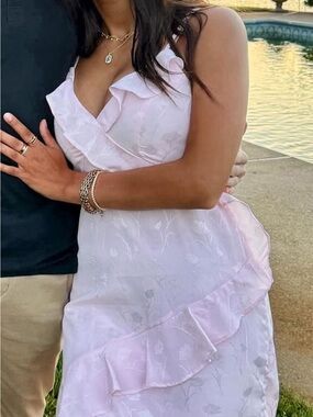 Women’s Pink Ruffle V-Neck Dress